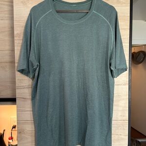 Lululemon workout shirt XXL